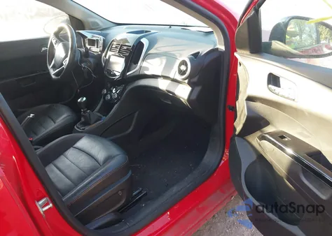 2015 Chevrolet Sonic Rs Manual из США, поврежденный, VIN 1G1JH6SB6F4101231